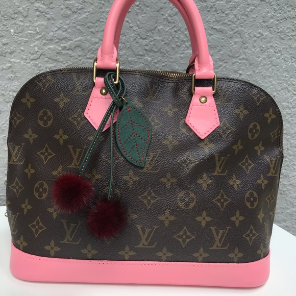 ‼️SOLD ‼️‼️🌹🌷Authentic Louis Vuitton Alma🌷🌹 - Picture 13 of 16